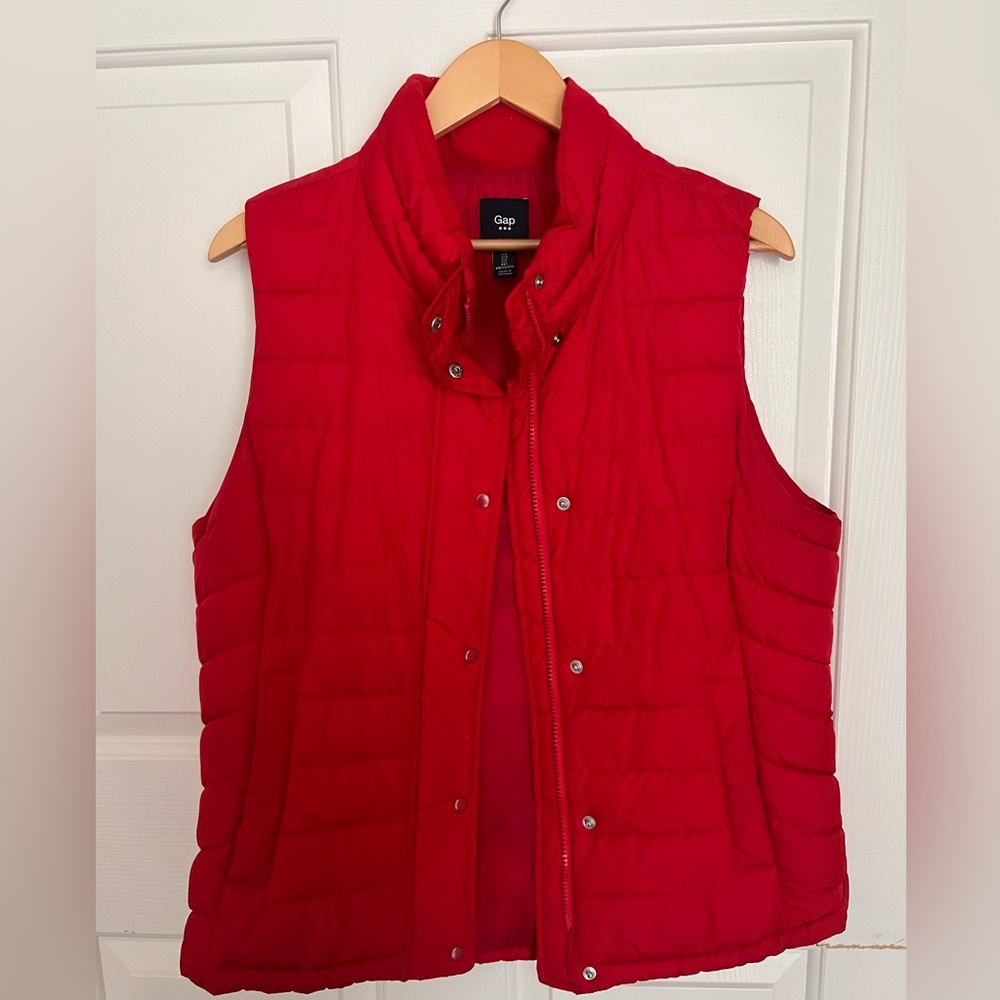 Gap Red Quilted vest